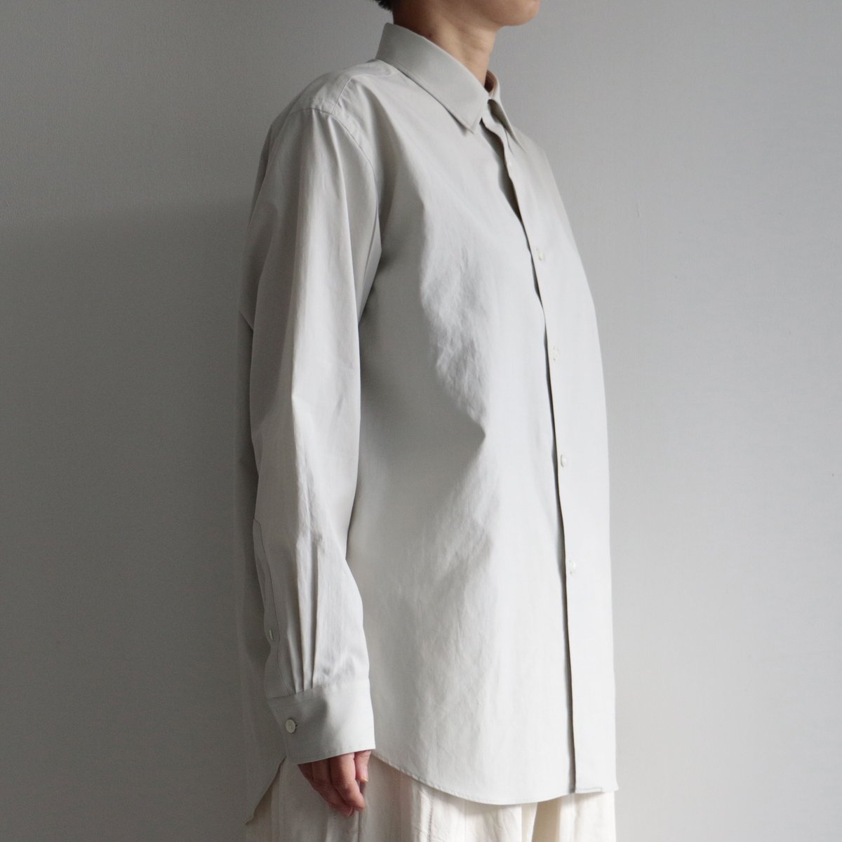 AURALEE / WASHED FINX TWILL SHIRTS（Lady's/PALE