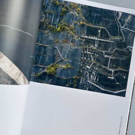 TOSHIO SHIBATA: JAPAN / Toshio Shibata [SIGNED]