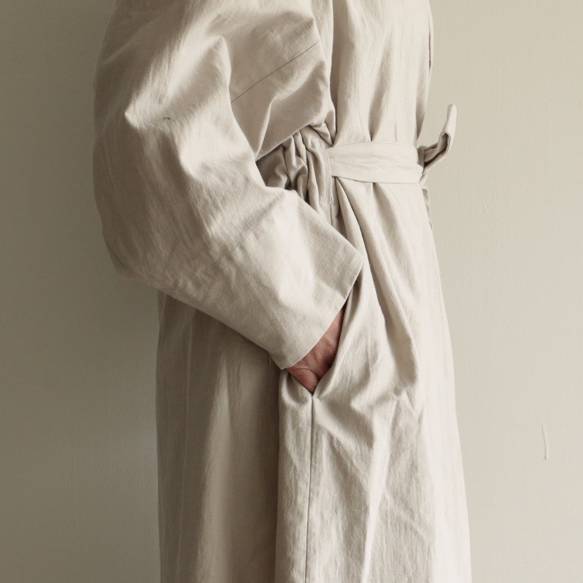 COSMIC WONDER / Classic back satin belted coat( COSMIC WONDER / Classic back satin belted coat(