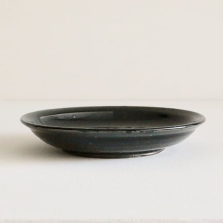 田谷直子/8寸皿リム（黒瑠璃）