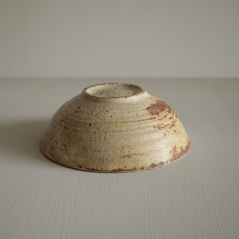 尾形アツシ/ヒビ粉引7寸丸鉢 | archipelago