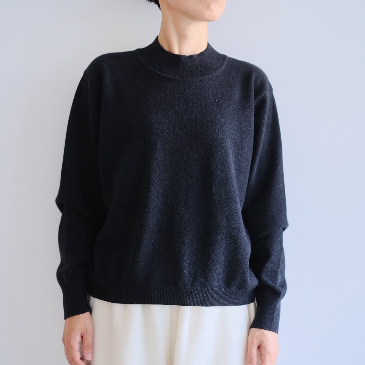 yoliクルーネックニット Yoli ヨリ｜クルーネックニット（ホワイト）Crewneck knit