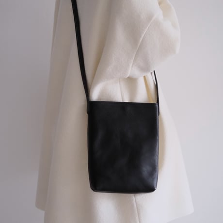 archipelago original/ Leather shoulder pouch