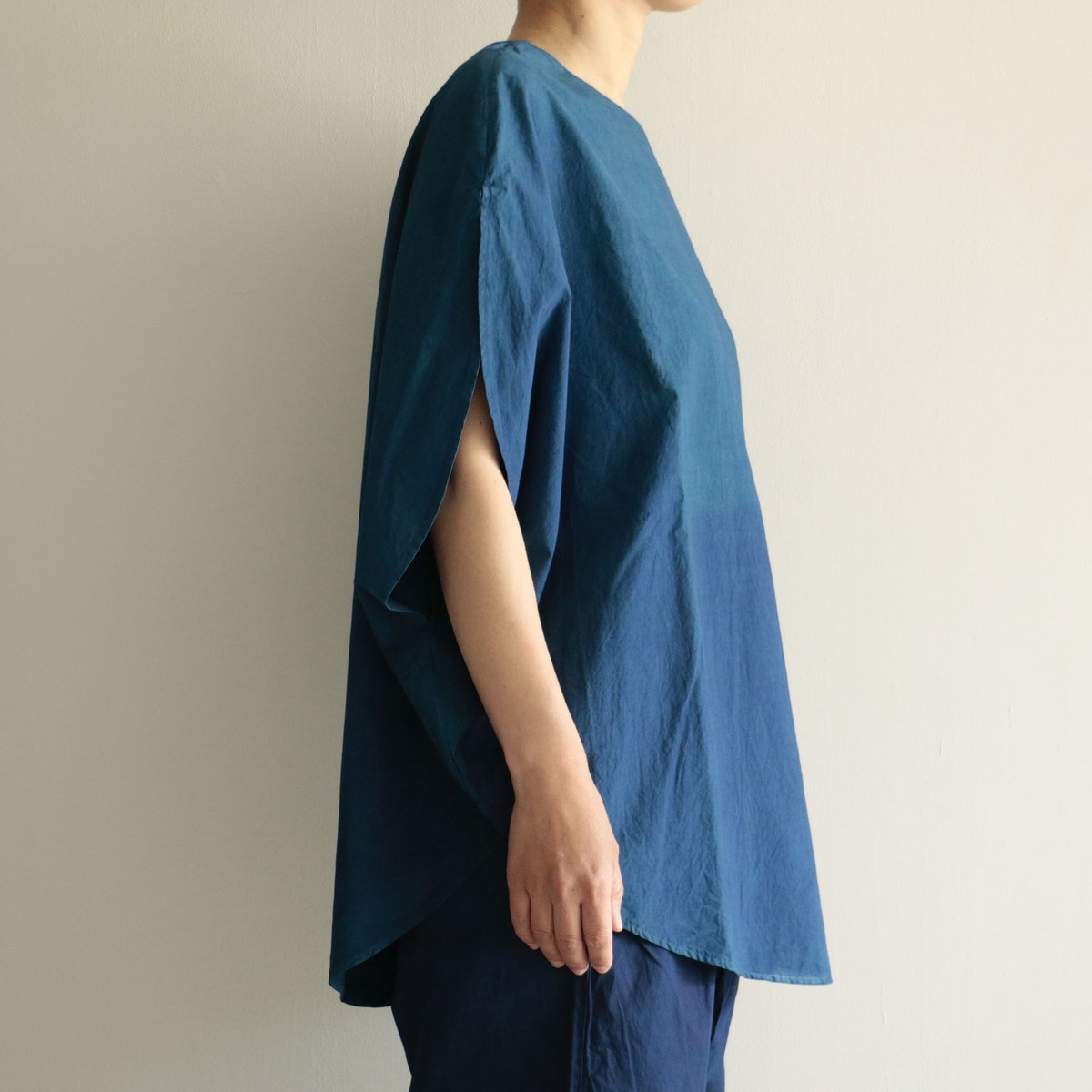 COSMIC WONDER /Cotton silk typewriter circle sh COSMIC WONDER /Cotton silk typewriter circle sh