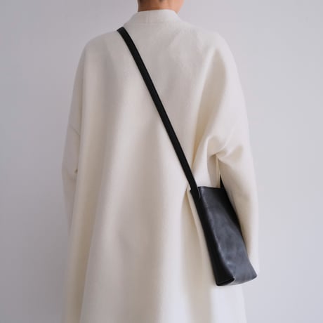archipelago original/ Leather shoulder pouch