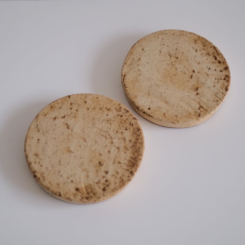 十場あすかさん　高台平皿 十場あすか/ 高台平皿漆 | archipelago