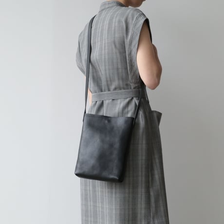 archipelago original/ Leather shoulder pouch