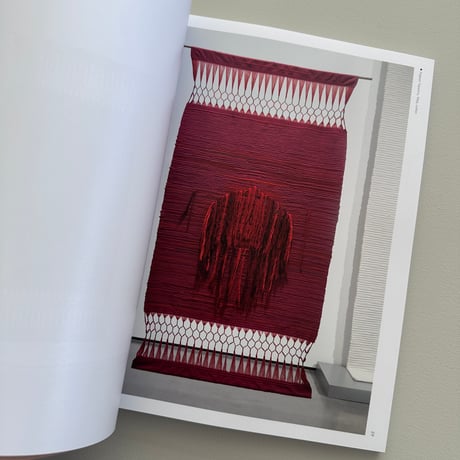 OFF GRID / Sheila Hicks