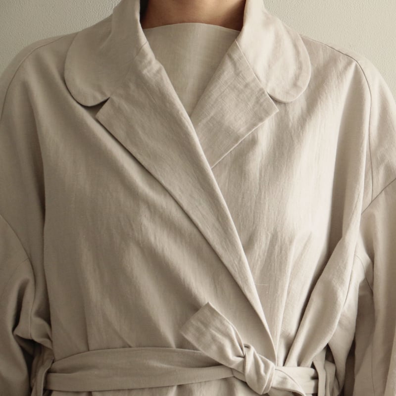 COSMIC WONDER / Classic back satin belted coat(