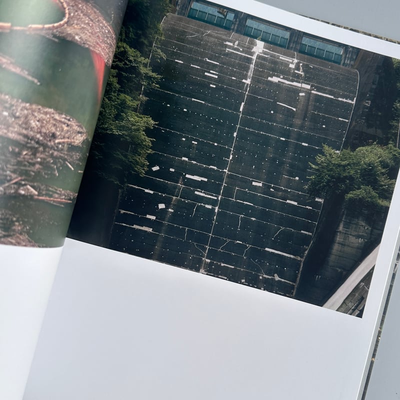 TOSHIO SHIBATA: JAPAN / Toshio Shibata [SIGNED]
