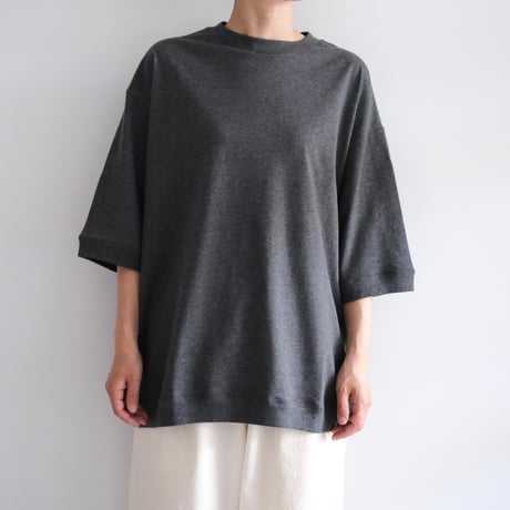 Yoli / T-shirt (Lady’s、Men's / Charcoal gray)
