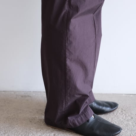 AURALEE / GARMENT-DYED FINX SHUTTLE WEATHER ONE-TUCK SLACKS（Men's / Dark Brown））