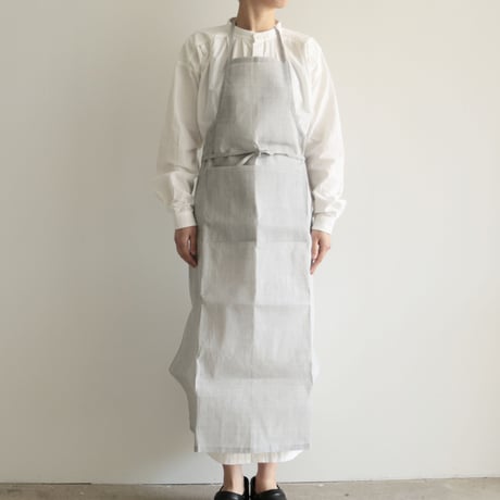 石井すみ子/手織り苧麻布エプロン（墨染め淡）