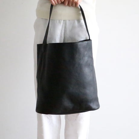 archipelago original/ Leather tote bag