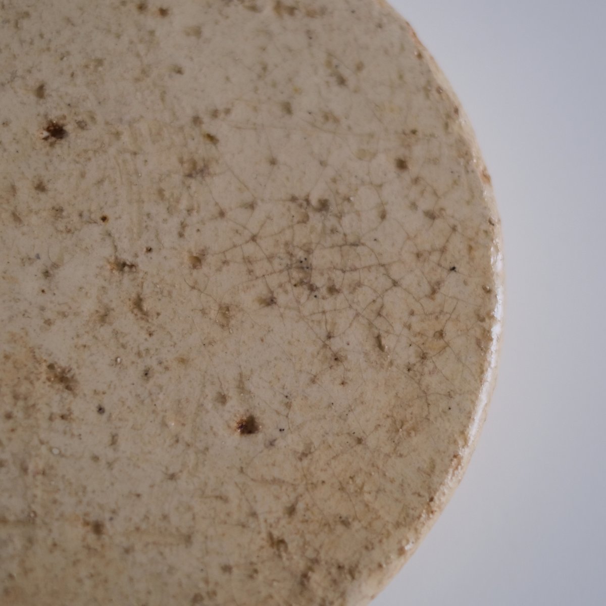 十場あすかさん　高台平皿 十場あすか/ 高台平皿漆 | archipelago