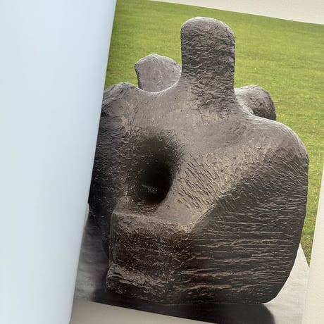LATE LARGE FORMS / Henry Moore