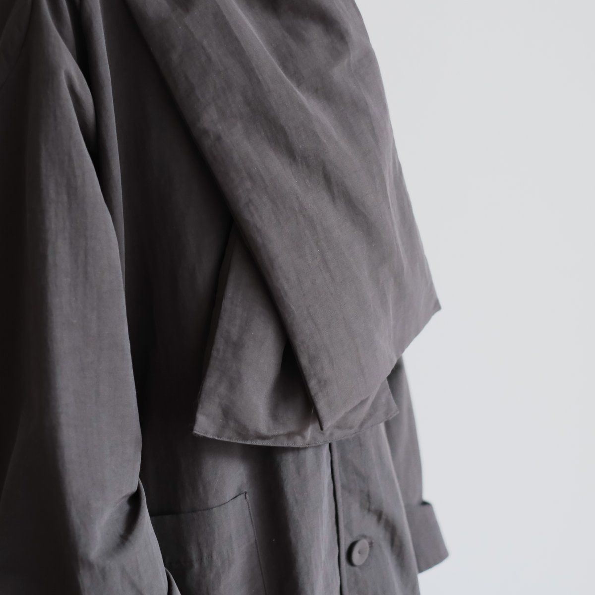 COSMIC WONDER/The Awakening Universe/墨黒 COSMIC WONDER / Organic shaped dawn scarf(Mud b