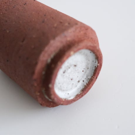 秀野真希 / ◻︎湯呑み（赤土）