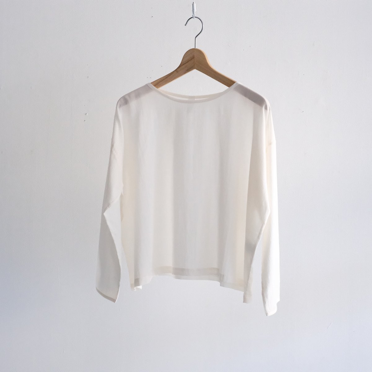 Yoli / Simple wide blouse（Lady 's/Off.white) |