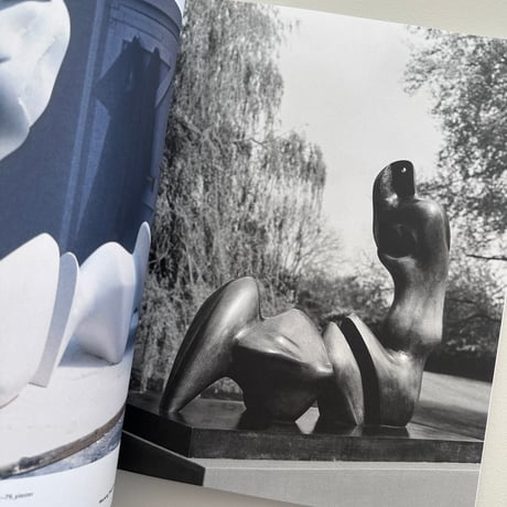 LATE LARGE FORMS / Henry Moore