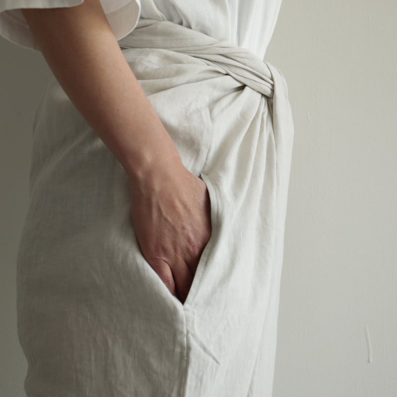 COSMIC WONDER　Linen slim wrapped pants