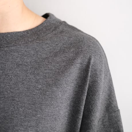 Yoli / T-shirt (Lady’s、Men's / Charcoal gray)