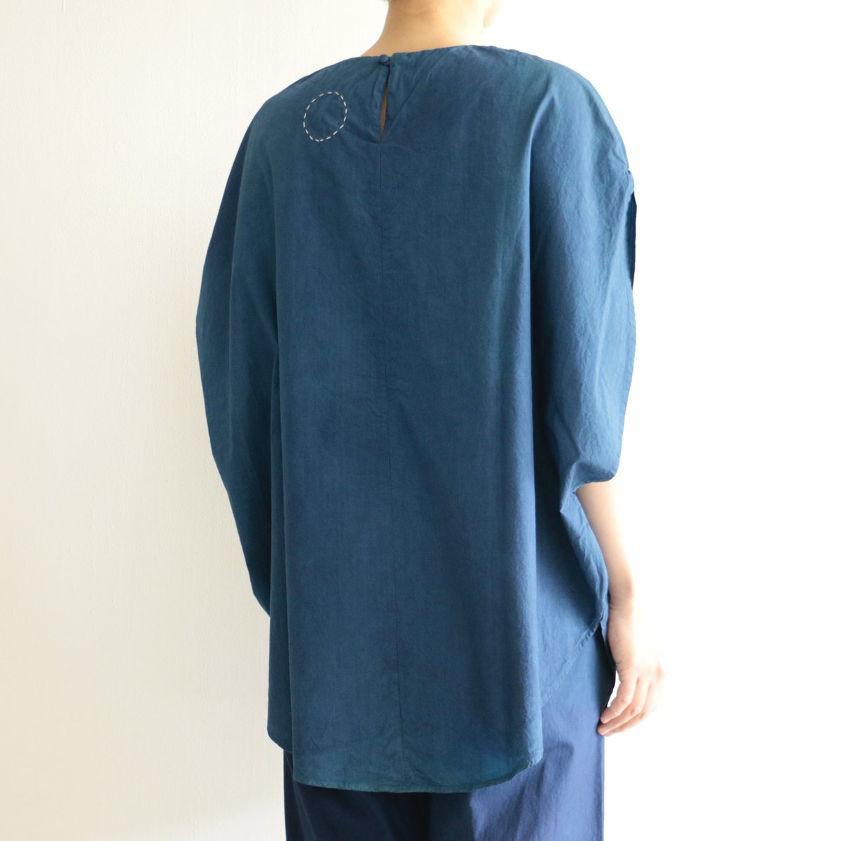 COSMIC WONDER /Cotton silk typewriter circle sh COSMIC WONDER /Cotton silk typewriter circle sh