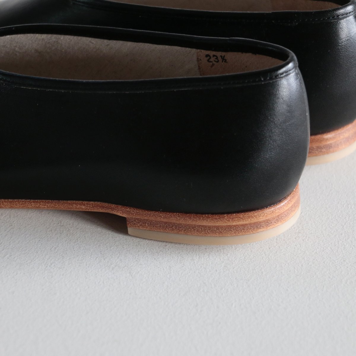 COSMIC WONDER ⭐︎ folk shoes COSMIC WONDER ／Naturally-tanned leather folk sh