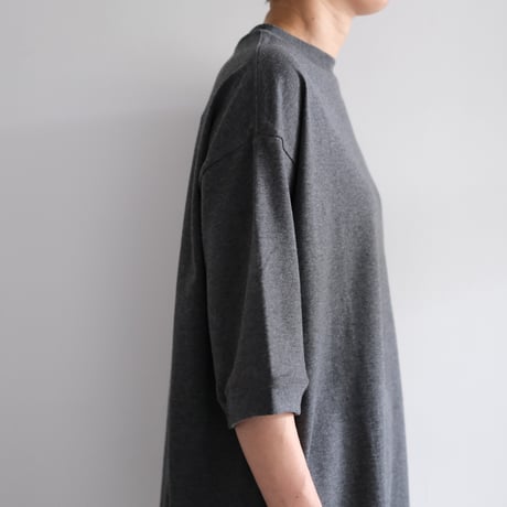 Yoli / T-shirt (Lady’s、Men's / Charcoal gray)