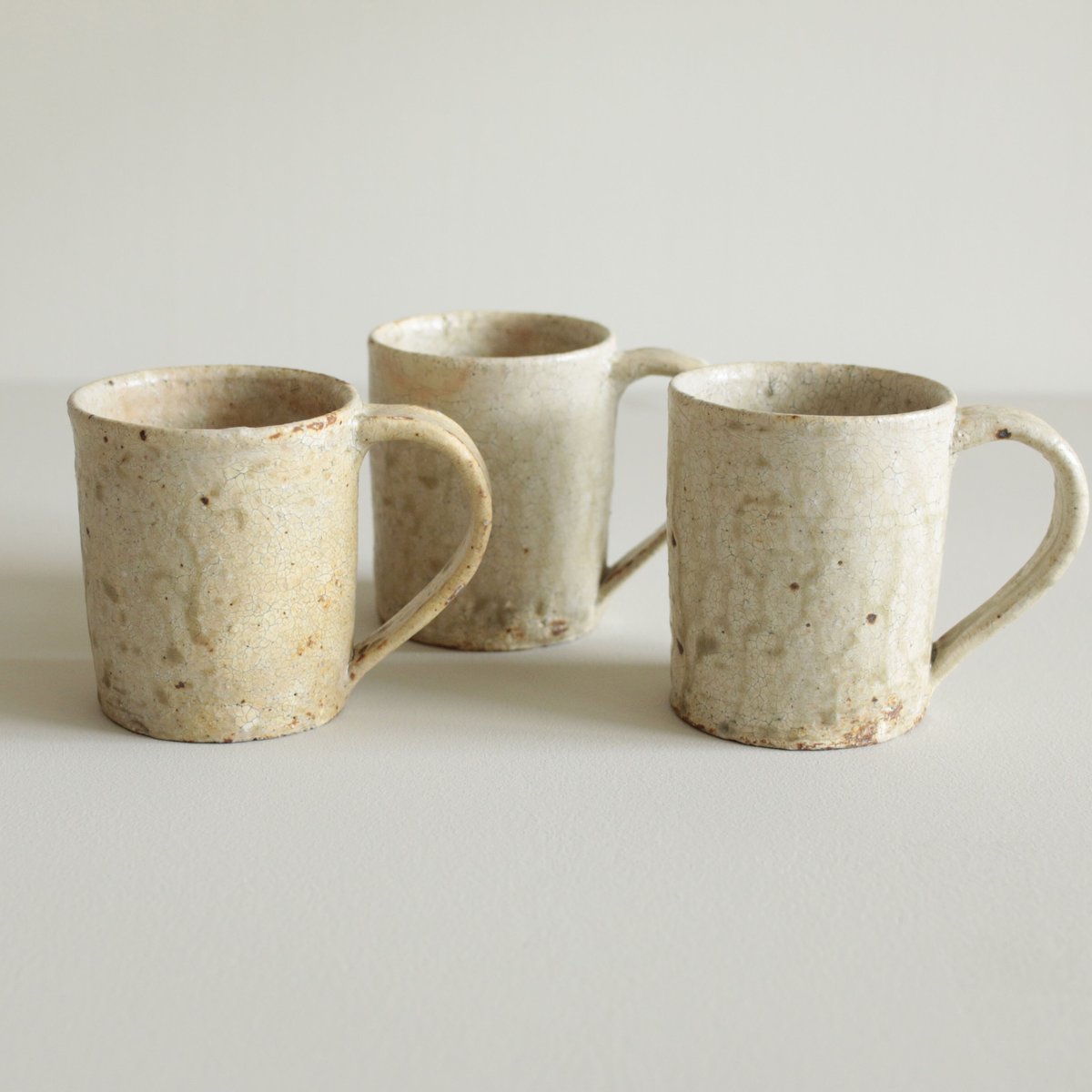 尾形アツシ/ヒビ粉引マグ | archipelago