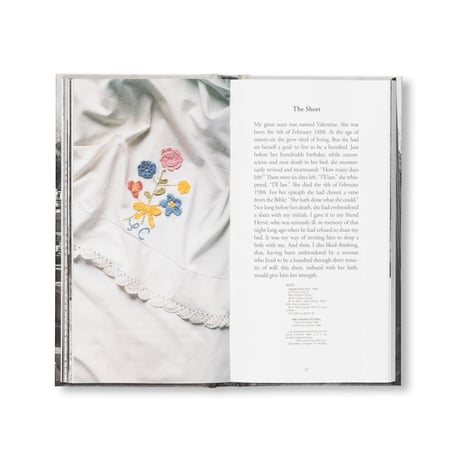 TRUE STORIES /  Sophie Calle