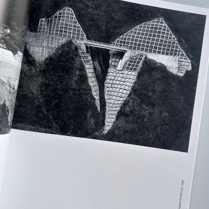 TOSHIO SHIBATA: JAPAN / Toshio Shibata [SIGNED]