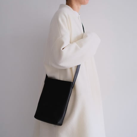 archipelago original/ Leather shoulder pouch