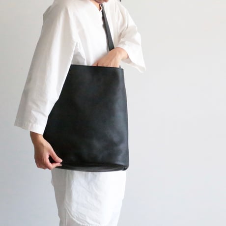 archipelago original/ Leather shoulder bag