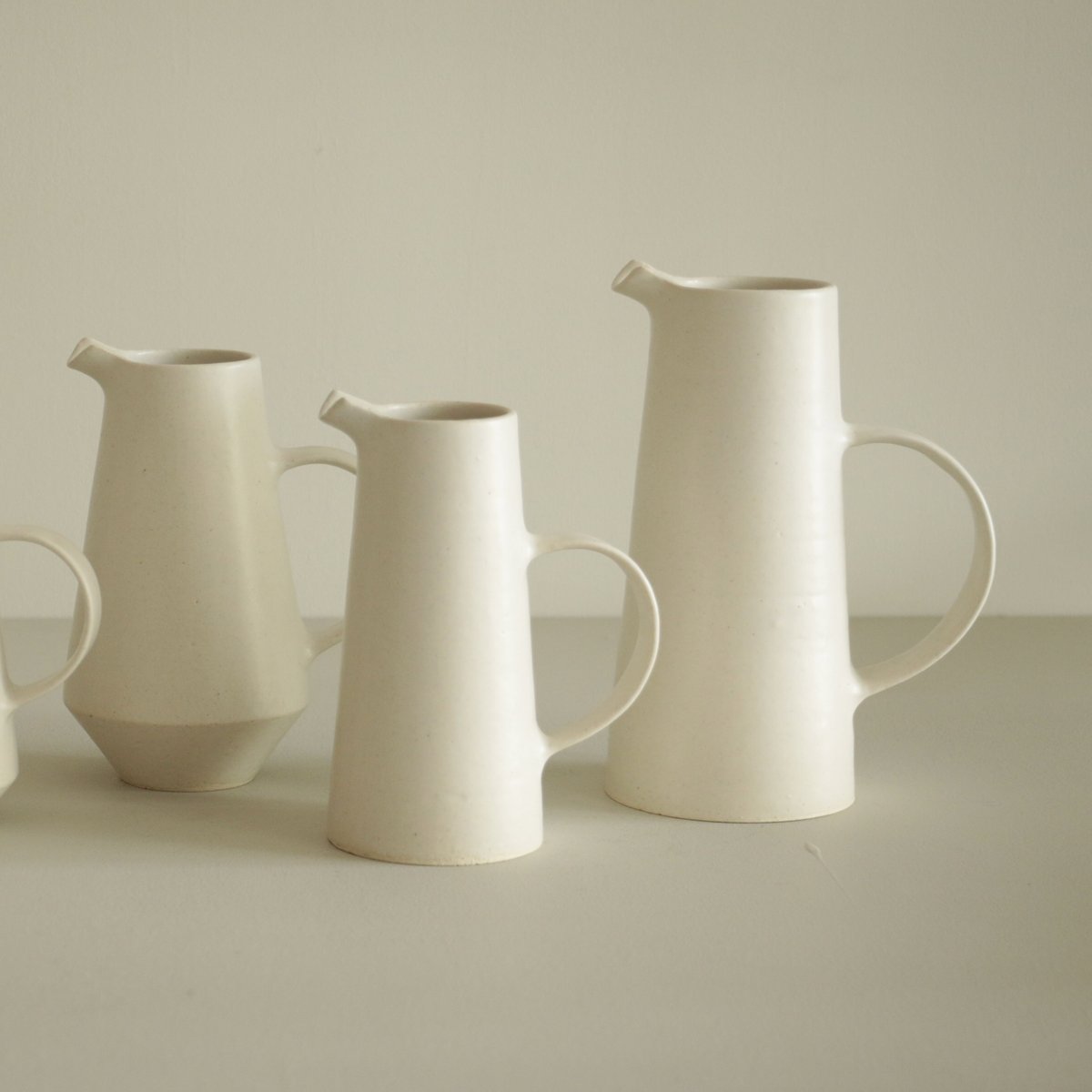 和田麻美子　白磁水差し、ピッチャー　花入れ 和田麻美子 ピッチャー / 生活雑貨pedlar