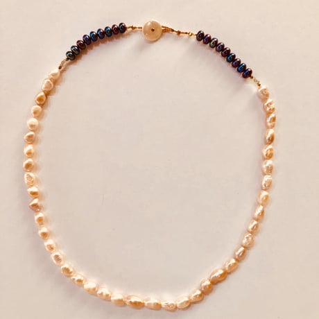 Necklace pink pearl beads