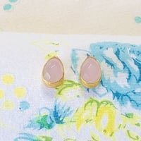 rose quart drop priced earrings ピアス