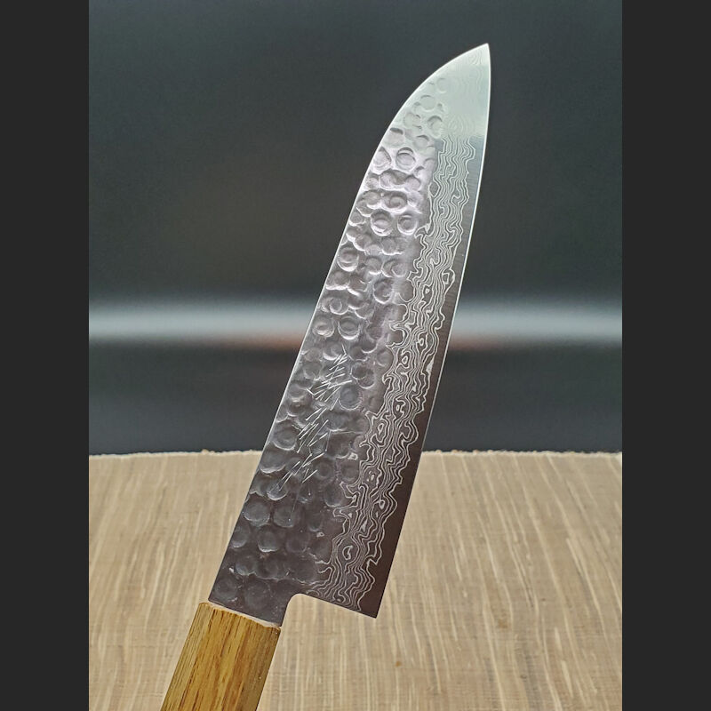 義弘作】和式鎚目鍛造45層ダマスカス 三徳包丁180ｍｍ 焼漆柄 | 山脇