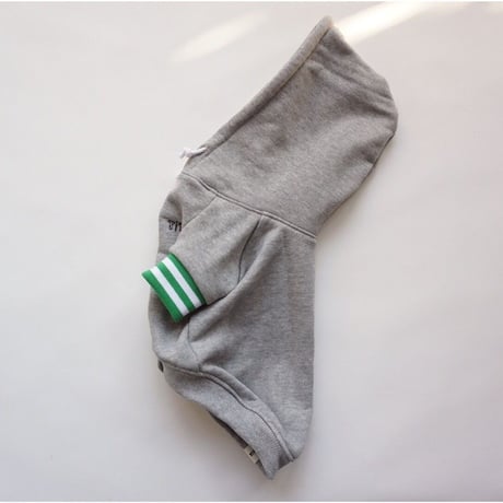 tititiのスウェットパーカー//グリーン×ホワイト   　　　　         *フレブル服TiTiTi