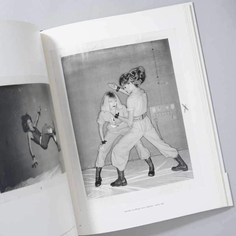 helmut newton white WOMEN ヘルムートニュートン 写真集