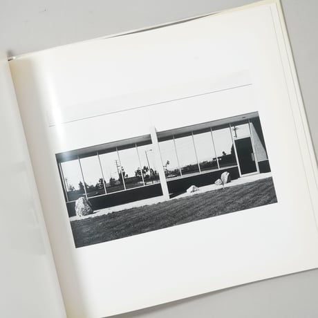 The New Industrial Parks Near Irvine, California / Lewis Baltz(ルイス・ボルツ)
