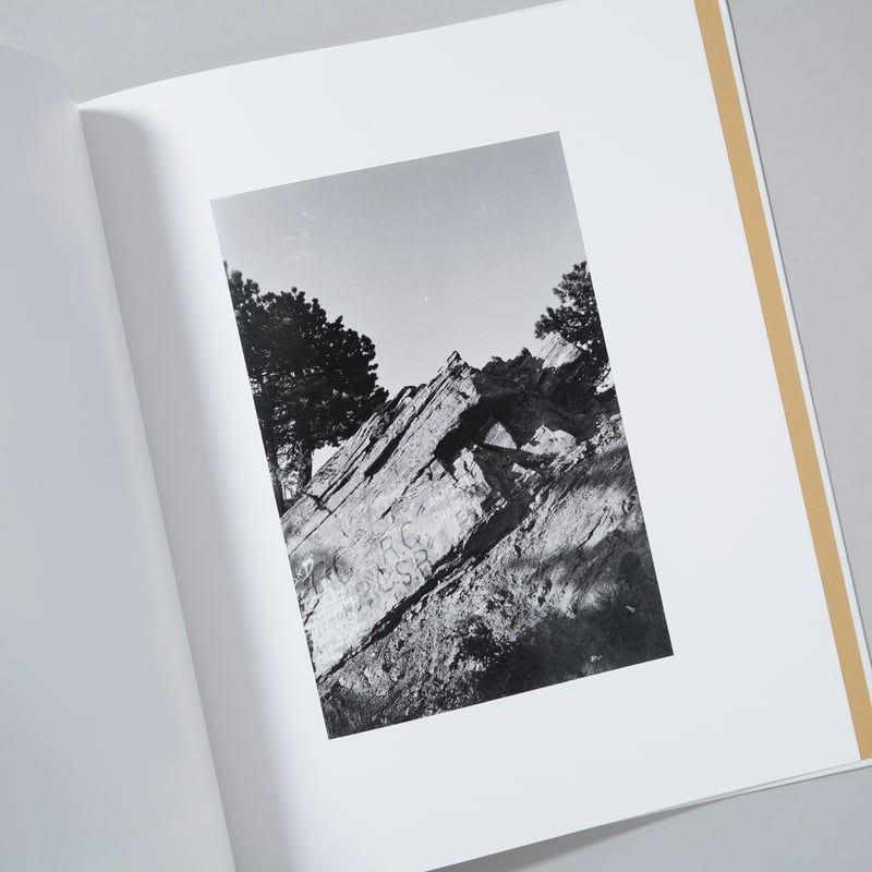 新刊/New]On Lookout Mountain / Robert Adams(ロバート