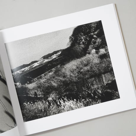 [サイン入/Signed] SWEET HOME YOKOSUKA 1976-1980 / 石内都(Miyako Ishiuchi)