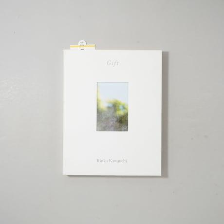 Gift / 川内倫子(Rinko Kawauchi)、Terri Weifenbach(テリ・ワイフェンバック)