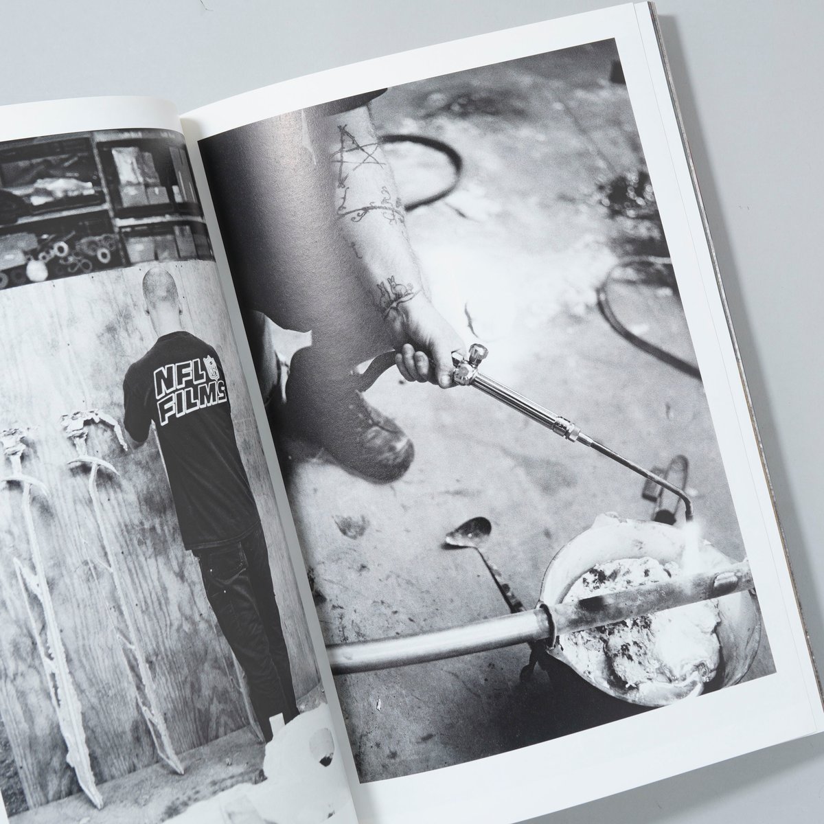 Ari Marcopoulos アリマルコポロス　写真集Fumes Fumes / Ari Marcopoulos(アリ・マルコポロス) | bookobscur
