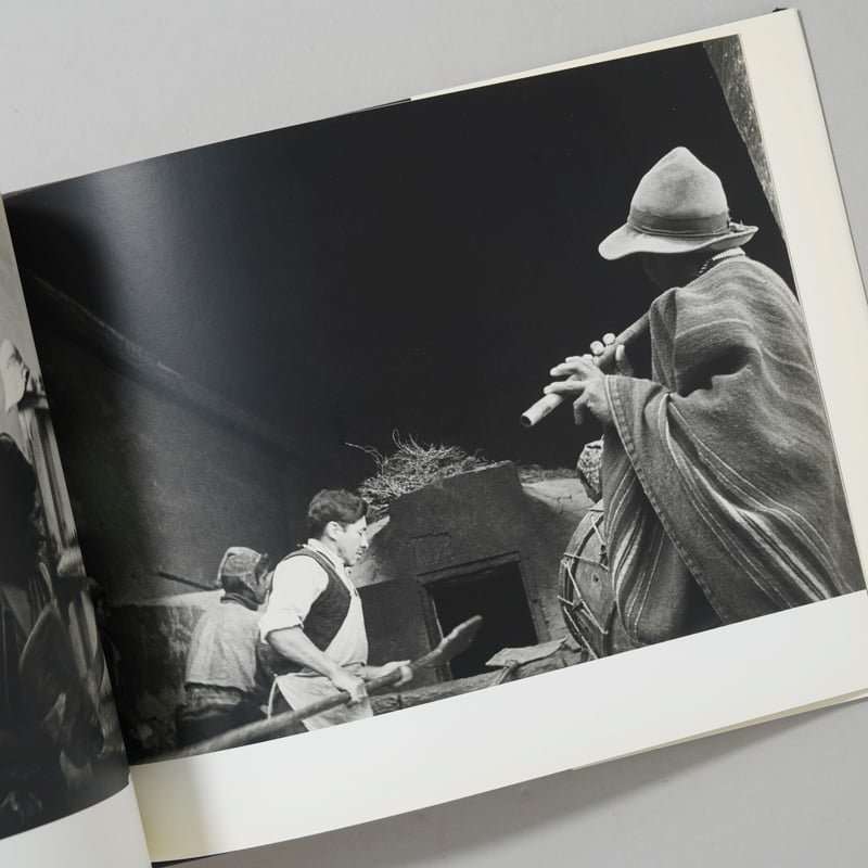 CATEGORY ー Age | bookobscura｜写真集専門書店｜写真家による