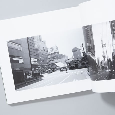 [新刊/New]平行写真 / 富澤大輔(Daisuke Tomizawa)