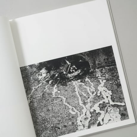 [新刊/New] The Weight Of Ash / Ian Bates(イアン・ベイツ)