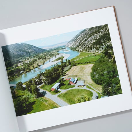 [新刊/New]TOPOGRAPHIES: AERIAL SURVEYS OF THE AMERICAN LANDSCAPE / Stephen Shore(スティーブン・ショア)