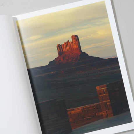 [新刊/New] DISTANCES VOL.III / Romain Laprade(ロマン・ラプラード)